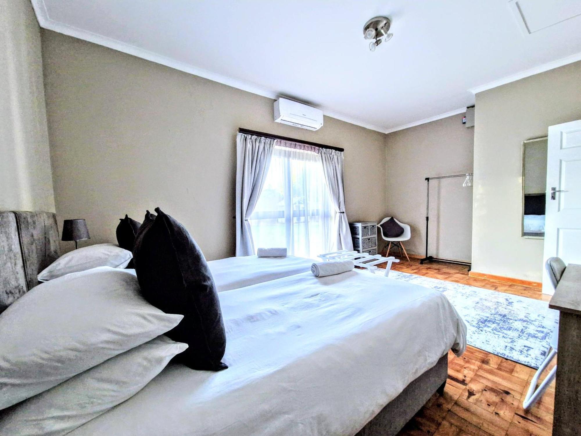 9 On Drommedaris Hotel Stellenbosch Luaran gambar