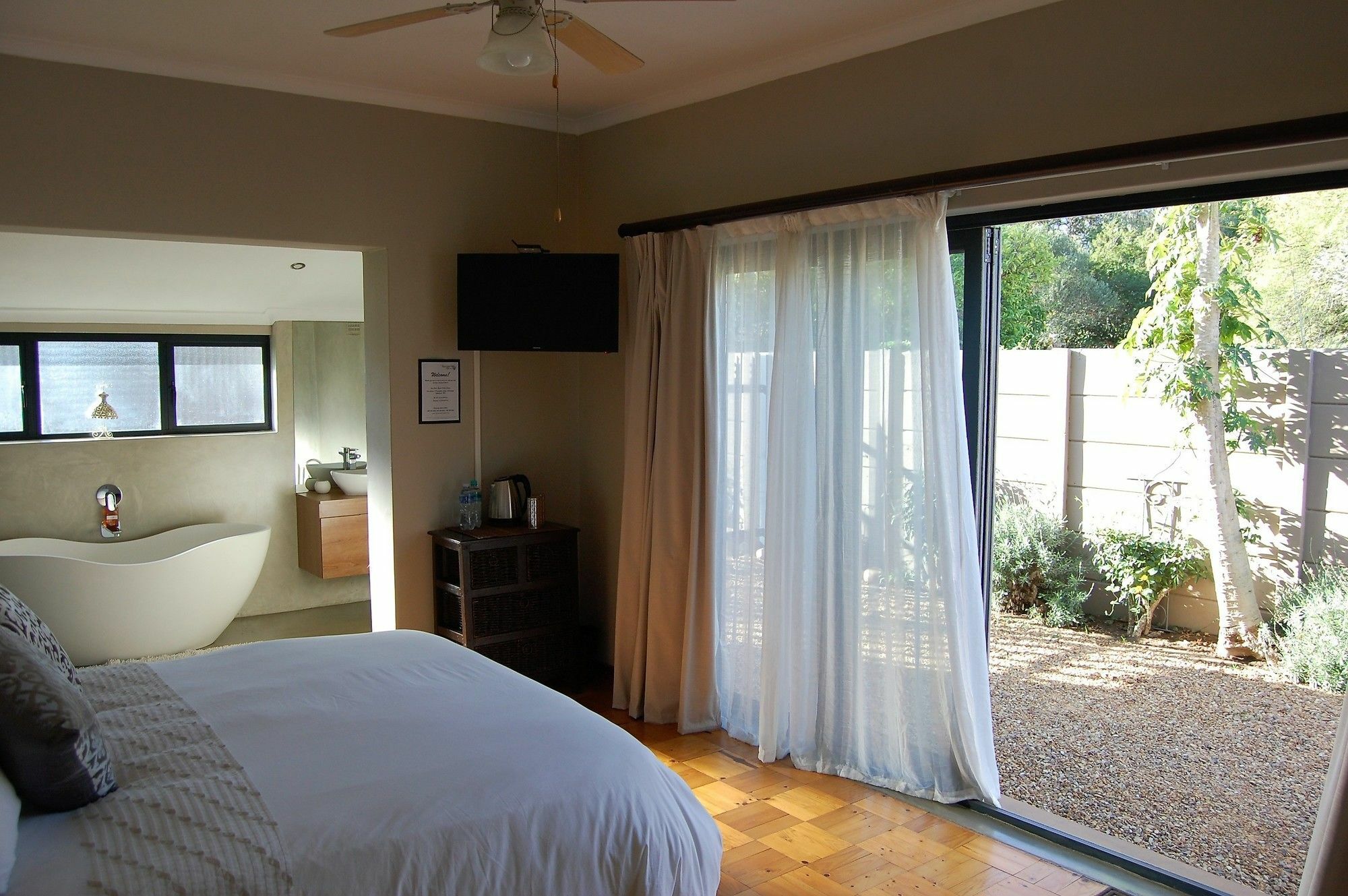 9 On Drommedaris Hotel Stellenbosch Luaran gambar